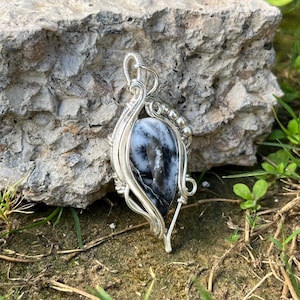 Beautiful Dendritic Agate Copper Wire Wrap Pendant • Nature Pattern Gemstone Necklace • Handmade Crystal Jewelry