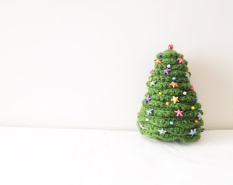 PATTERN: Mini Chrishtmas tree amigurumi