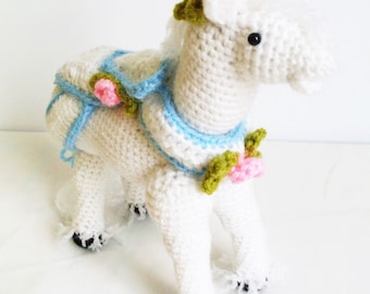 PATTERN :  The Fancy White Horse