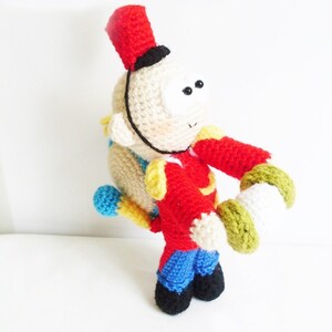 AMIGURUMI PATTERN : Tin toy image 2