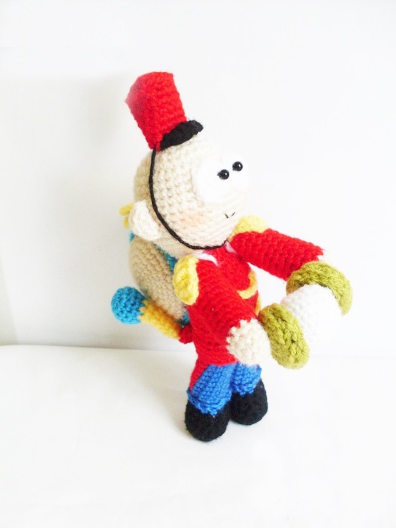 AMIGURUMI PATTERN : Tin toy image 2