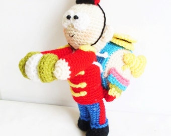 AMIGURUMI PATTERN : Tin toy