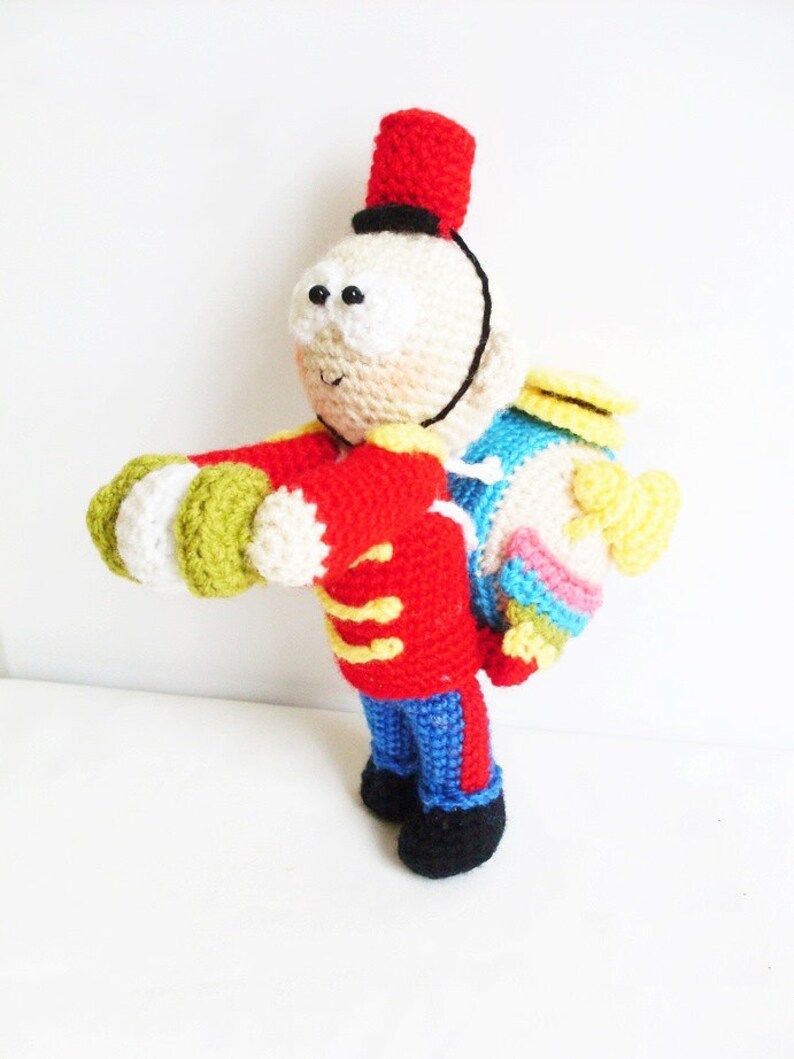 AMIGURUMI PATTERN : Tin toy image 1