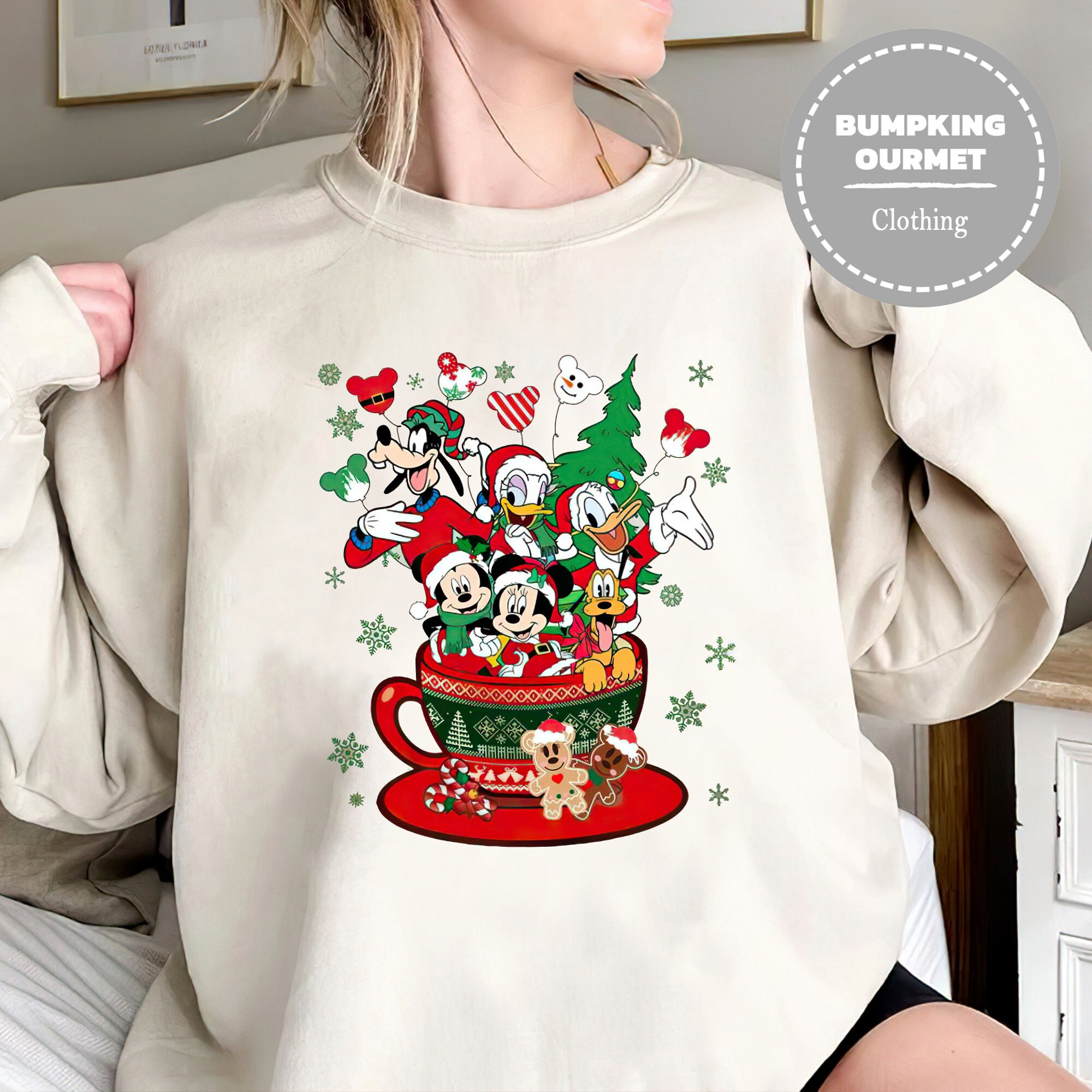Discover Disney Santa Mickey and Friends Tea Cup Balloon