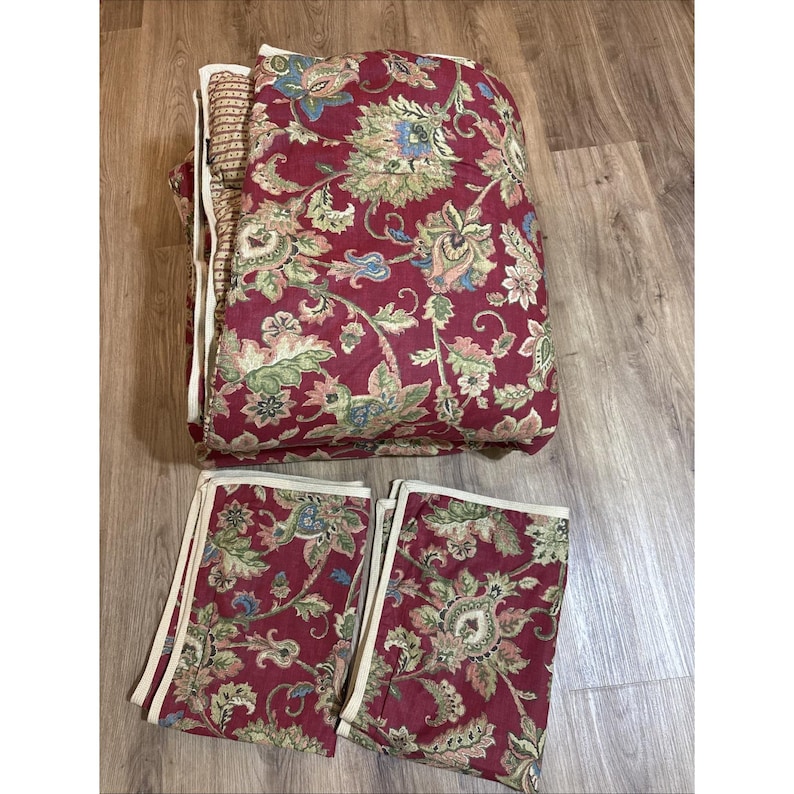 Ralph Lauren Chaps Red Annabelle Jacobean Queen Comforter & 2 Standard Shams image 1