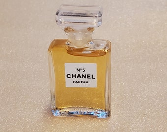 No 5 Chanel PARFUM, Miniature 4 ml, PARFUM NOT Cologne or Eau de Toilette, Full Bottle, collectable or travel size