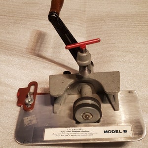 Rigby vintage cloth stripping machine Rigby vintage cloth stripping machine