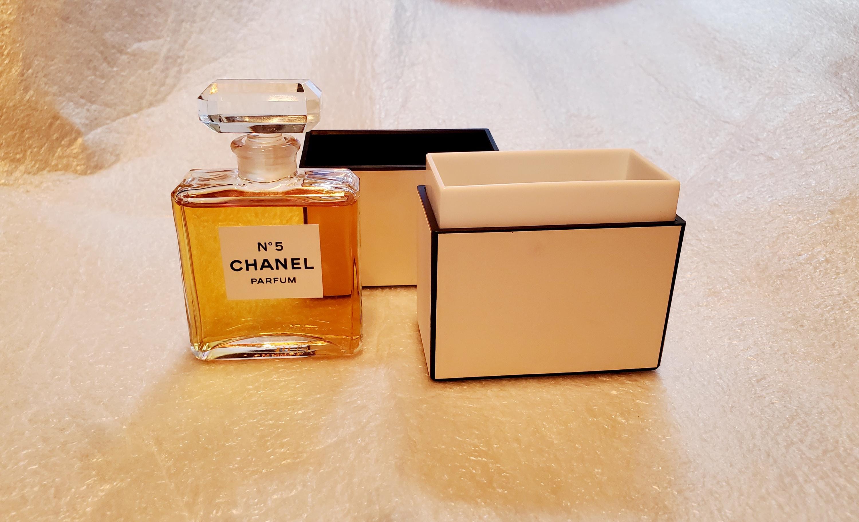 Chanel Factory Coco Mademoiselle Selfridges Chanel No Bottle