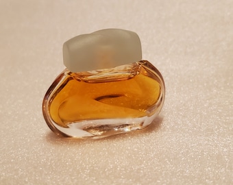 Estee Lauder KNOWING 1988 3.5ml EDP perfume MINIATURE, beautiful vintage collectable bottle for display or purse size.  introduced in 1988