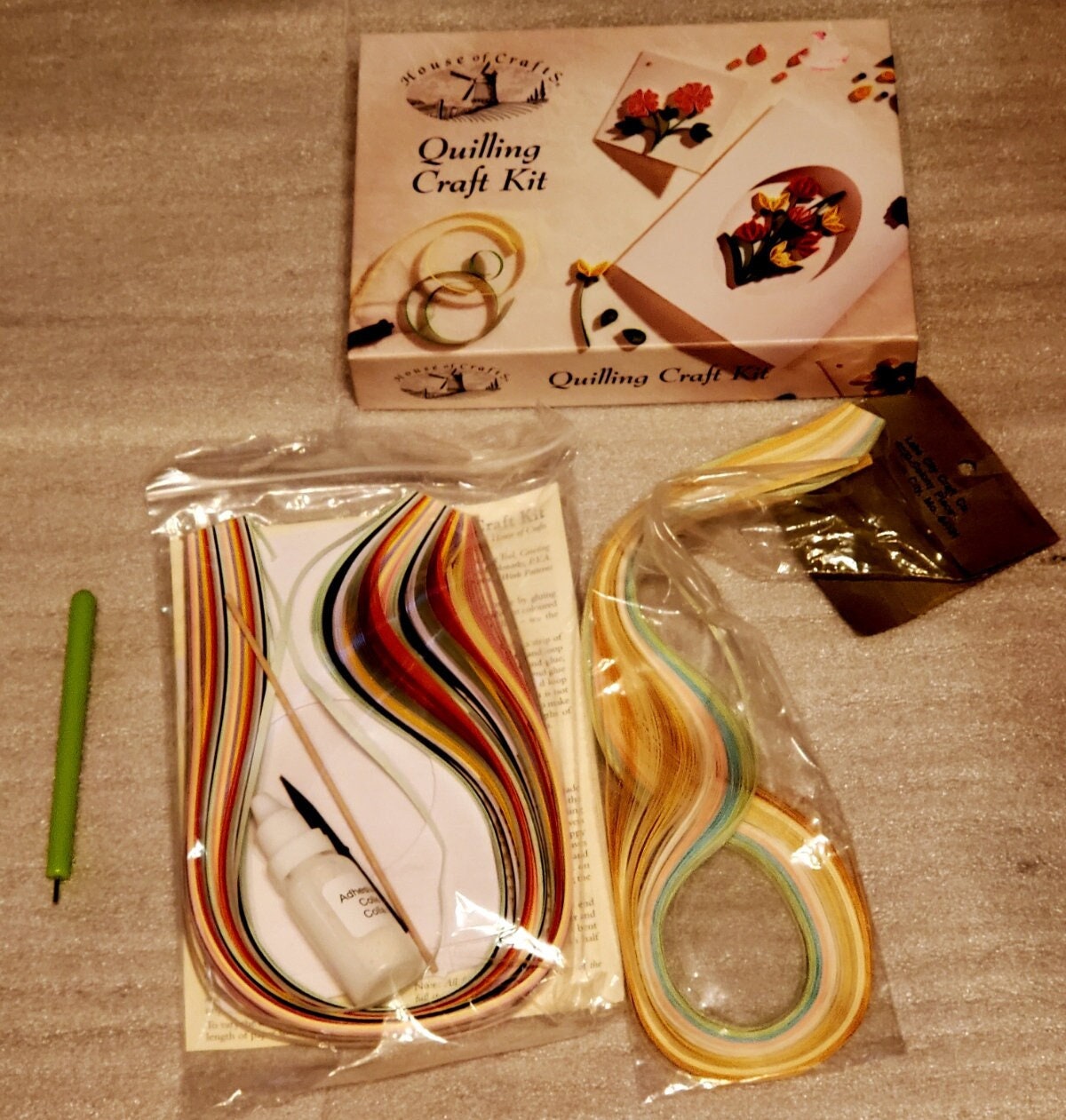 Beginner's Quilling Kit DIY Craft Kit for Kids Adults 10 Projects  Instructions, Box, Gem Stickers, Tools, Supplies, Paper Strips 