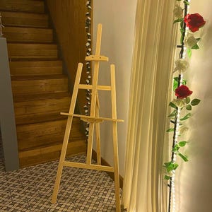 Foldable Wooden Easel Stand, Studio Art Display (1.5m)