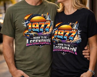 1977 geboren, um legendäres T-Shirt zu sein: Retro Weltraum-Raketen-Auto-Grafik-T-Stück