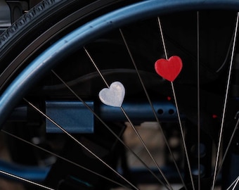 Clips pequeños para radios con forma de corazón x6 / Accesorios para sillas de ruedas / Decoraciones pintadas a mano / Adorno para silla de ruedas manual / Bicicleta