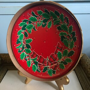 Vintage 1986 Hallmark Cards Round Box with Paper Plates image 2