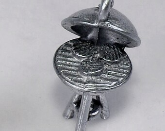 Bar-B-Que GRILL Charm. Pewter. 3D. Burger. Picnic. Camping. Backyard. BBQ. Patio. Made in the USA. qst