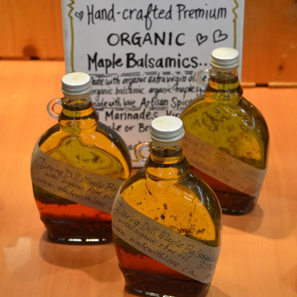 Vinagreta de arce y balsámico REAL con aceite de oliva virgen extra ecológico, 375 ml (12 oz), botella de vidrio. Ideal para aderezar ensaladas, mojar pan italiano o marinar.