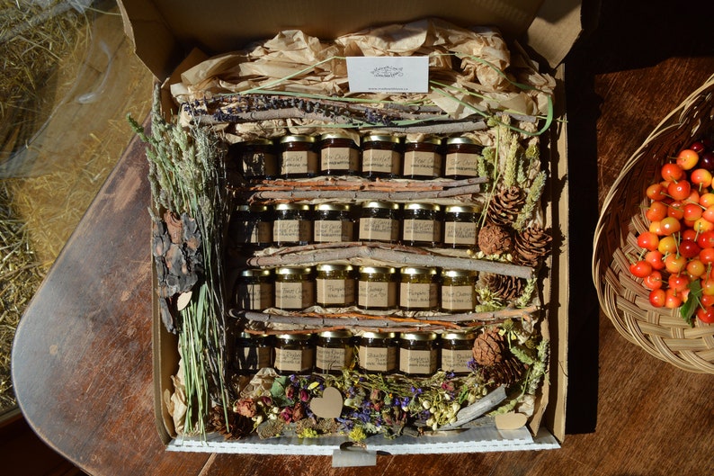 the goodies box Artisan Jams Natural Preserves Eco Gift Made with Organic Cane Juice Sugar & Local Organically Grown Handpicked Fruit 45mL image 9