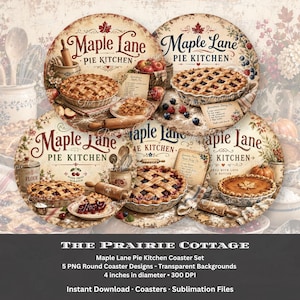 Puede incluir: Un conjunto de cinco diseños digitales redondos para posavasos con el texto Maple Lane Pie Kitchen. Cada diseño muestra varias tartas horneadas, rodillos, botes de harina y tarjetas de recetas con una estética rústica e ilustraciones otoñales.