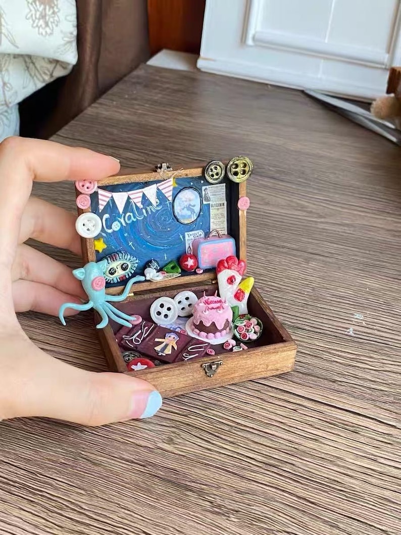 Coraline Jones Miniature Box | Button Eyes Dollhouse Diorama | Beldam Miniature Art | Handmade Gothic Halloween Gift for her, kids image 9