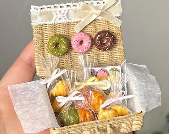 Miniature Picnic Basket | Handmade Tiny Dollhouse Accessory | Filled with Clay Food | Mini Picnic Scene | Gift for her, kids, doll collector