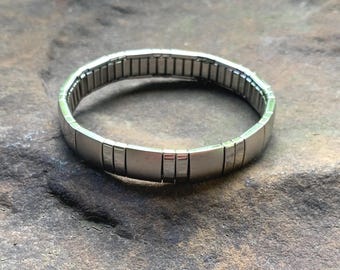 Vintage Expansion Bracelet Silvertone Stretchy Bracelet