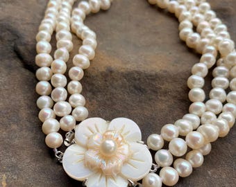 Vintage Freshwater Pearls Graduated Strands Necklace Mother of Pearl Flower Clasp Silvertone