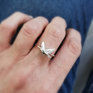 Flying Bird Ring, Garden Bird Ring, Birdwatcher Gift, Bird Jewelry, Silver Bird Ring, Gold Bird Ring