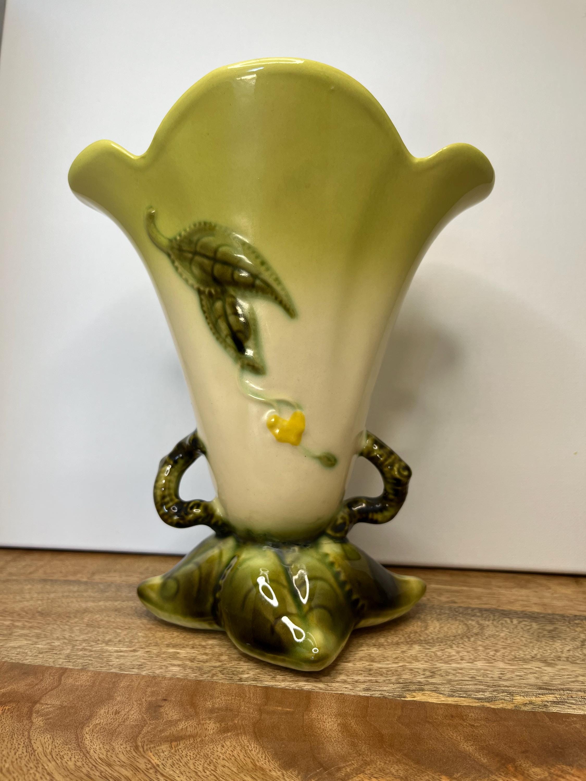 Usa Hull Pottery - Etsy