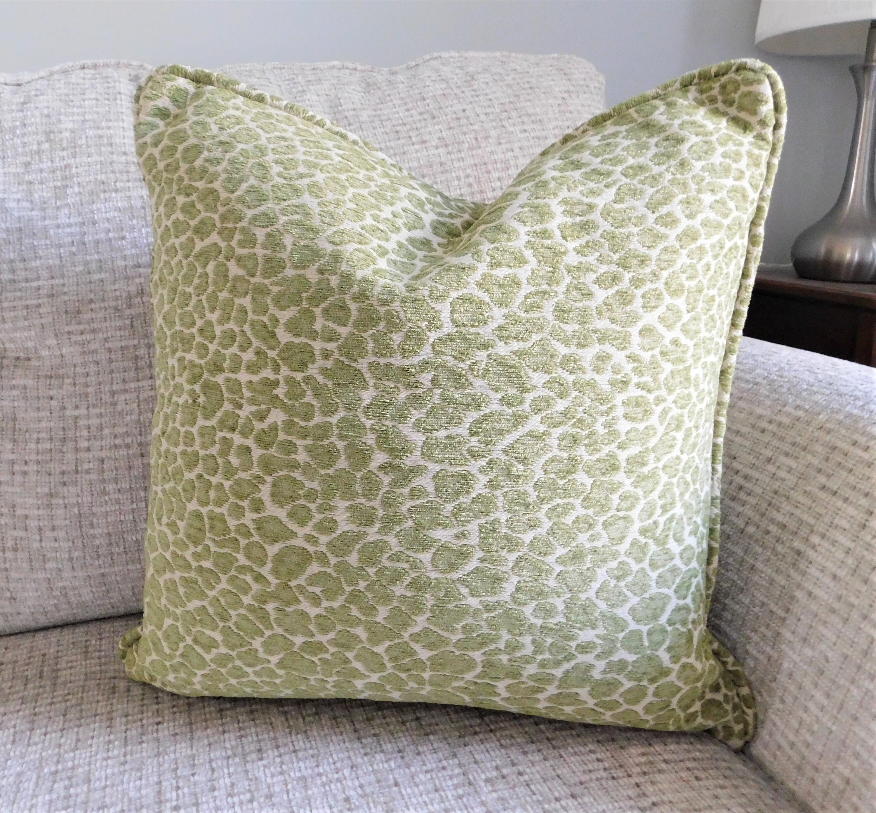 green print throw pillows