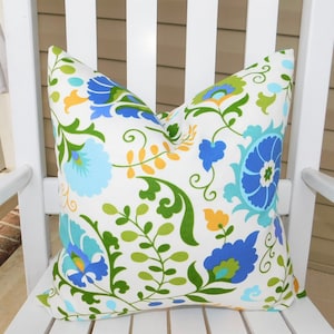 NUEVO EXTERIOR Verde Aqua Amarillo Blanco Azul Floral Vid Suzani Patio Almohada Tamaño 18x18