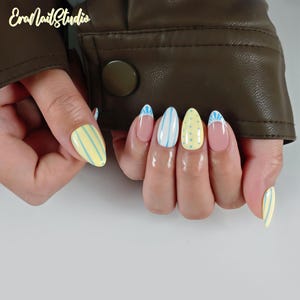 Butter Stripe Handmade Press On Nails, Trendy Nails for Summer, Coquette Nail Art image 2