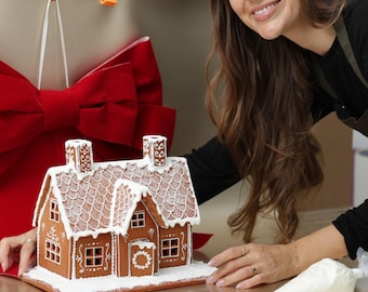 Gingerbread House Template - Classic Easy Home - Traditional Gingerbread House