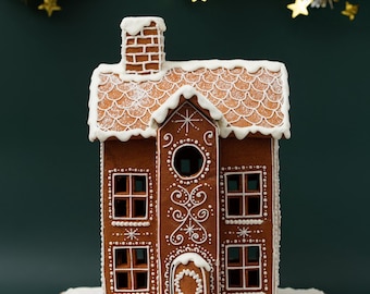 Gingerbread Villa - Large Gingerbread House Template