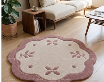 Alfombra floral tejida a mano, alfombra rosa con borde festoneado, alfombra de lana estética, decoración de dormitorio estilo cottagecore, linda alfombra para cuarto infantil.