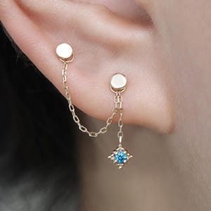 Cadena colgante Starburst con piedra de nacimiento en oro macizo de 14 quilates • Accesorio para perforación de cartílago con forma de estrella de 9 quilates • Conector de cadena de hélice celestial con cuentas