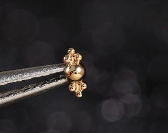 14K Solid Gold Beaded Prong Cartilage Flat Back Earring • Tiny Beads Helix Conch Threadless Pin • Minimalist Nose Tragus Earlobe Piercing