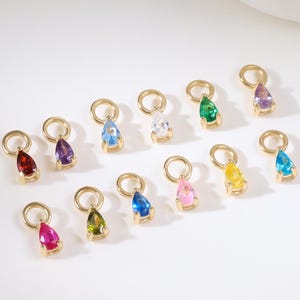 Breloque pendante en or massif 14 carats avec pierre de naissance pour cartilage • Délicate goutte en zircon cubique en forme de poire en or 9 carats pour piercing lobe/hélix