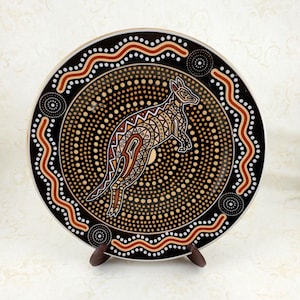 Vintage Davric Australia Kangaroo Collector Plate, Aboriginal Dot Painting Style Decorative Ceramic Plate, Australian Souvenir Art Gift
