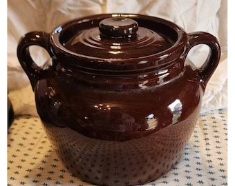 Vintage Brown Glaze Stoneware Crock Bean Pot Handles Lid Pottery USA Granny Core