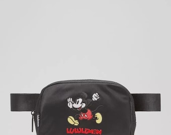 Disney x lululemon Everywhere Belt Bag 1L Mickey in Motion Graphic Crossbody Black NWT