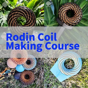 Puede incluir: Una colección de bobinas toroidales Rodin con intrincados devanados de hilo de cobre sobre bases de varios colores. La imagen muestra múltiples diseños de bobinas circulares, algunas unidas a mangos, con el texto Rodin Coil Making Course.