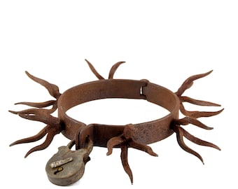 Antyczna żelazna obroża | Rzadkie historyczne urządzenie zabezpieczające z zamkiem | Kolekcjonerski przedmiot z mrocznej historii