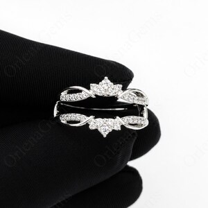 Anillo protector con realce de moissanita de 1 quilate, diadema de plata esterlina con corona, alianza nupcial.