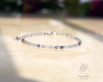 Sierlijke natuurlijke regenboog fluoriet kristal armband voor vrouwen, minimalistische regenboog fluoriet duidelijkheid balans focus emotioneel kalm kristallen sieraden
