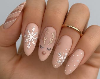 Complex Christmas Nails