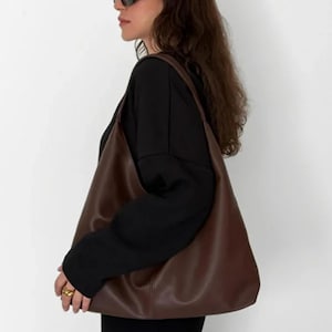 Bruine oversized shopper dames schoudertas van kunstleer – Laura Slouchy grote draagtas