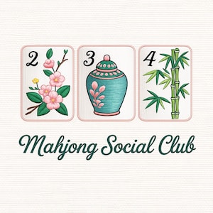 Puede incluir: Tres fichas de Mahjong con los números 2, 3 y 4. La ficha 2 presenta flores rosas, la ficha 3 un jarrón turquesa y la ficha 4 bambú. El texto "Mahjong Social Club" está escrito debajo.