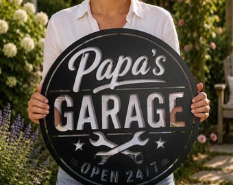Personalized  Papa's Garage Round Metal Workshop Sign, Custom Garage Decor, Fathers Day Gift for Dad, Workshop Wall Art, Metal Tool Sign