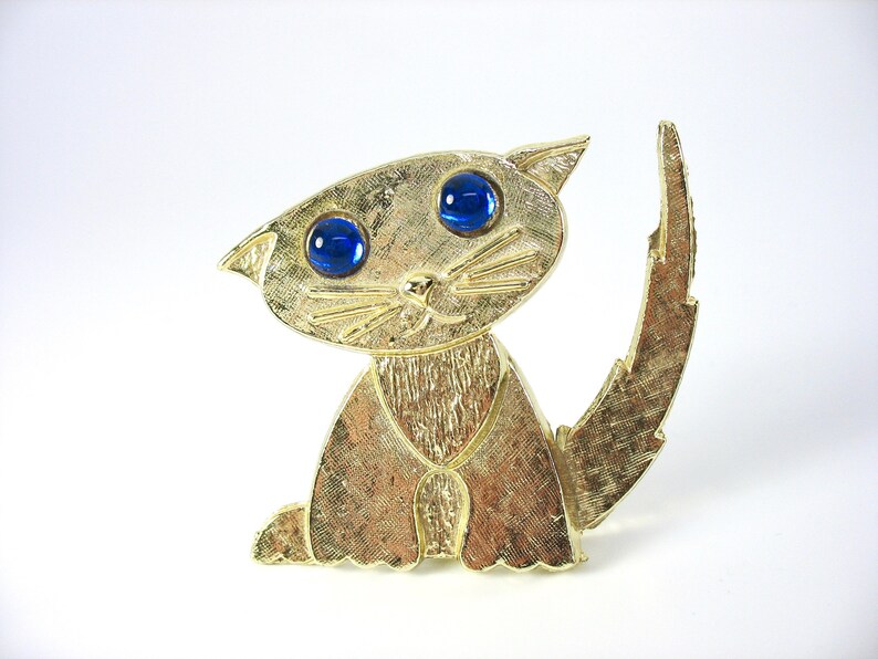Cat Ring Holder Kitty Ring Dish Textured Metal Gold Tone image 0