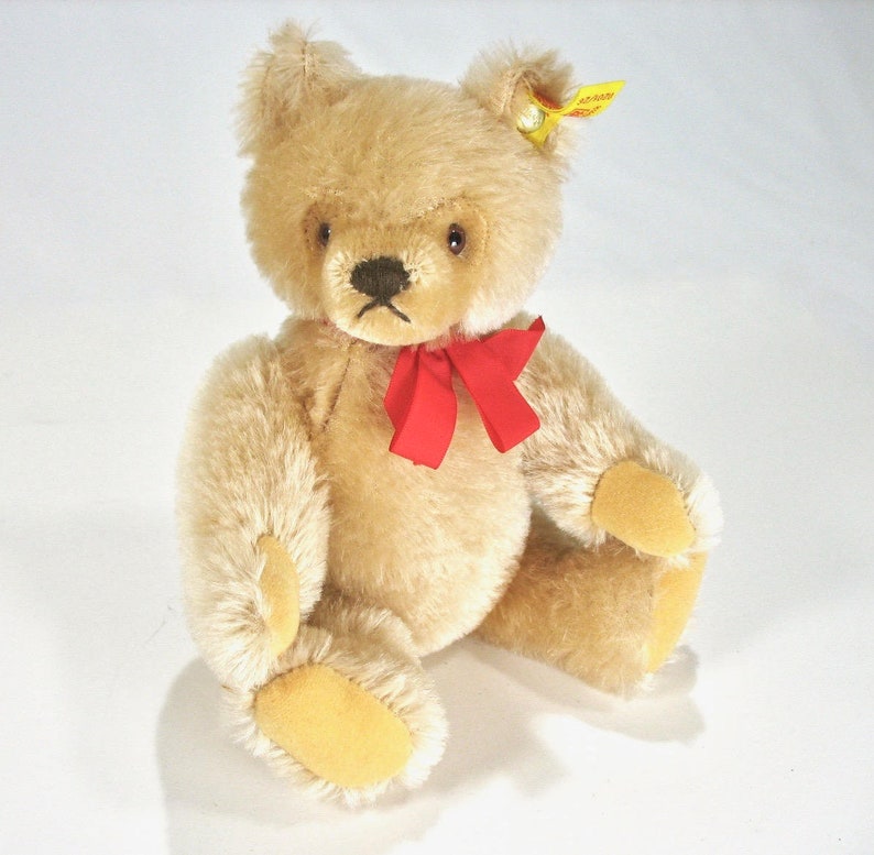 steiff bear button ear